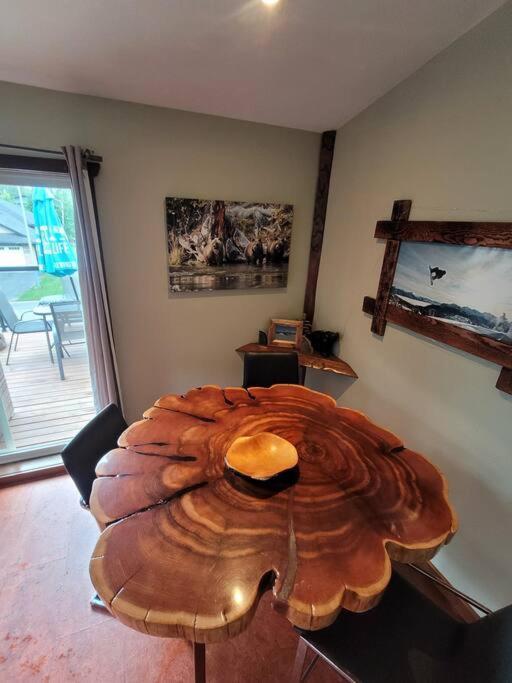 The Best 2 Bedrooms Suite In Revelstoke! Eksteriør bilde
