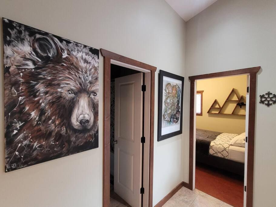 The Best 2 Bedrooms Suite In Revelstoke! Eksteriør bilde